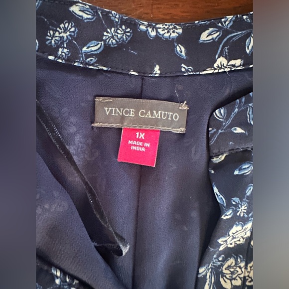 Vince Camuto Plus Size Flutter Sleeve Pintuck Dress Size 1X Navy Floral Print - Picture 5 of 12